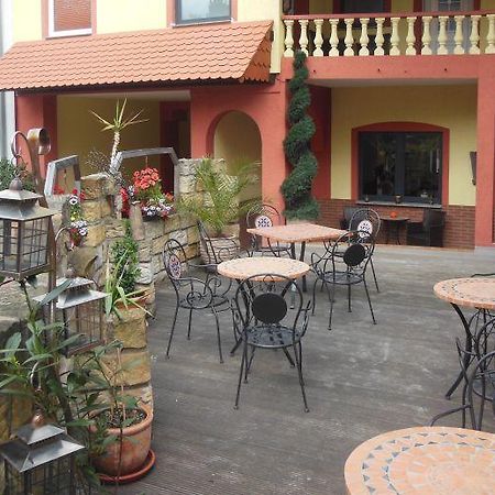 Pension Toscana ชเวียรีน ภายนอก รูปภาพ